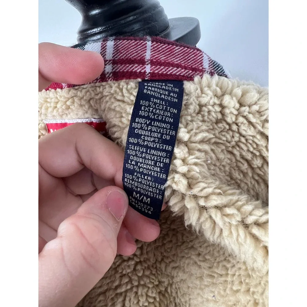 Wrangler premium quality Men’s faux fur lined plaid button up Shacket - Picture 5 of 10